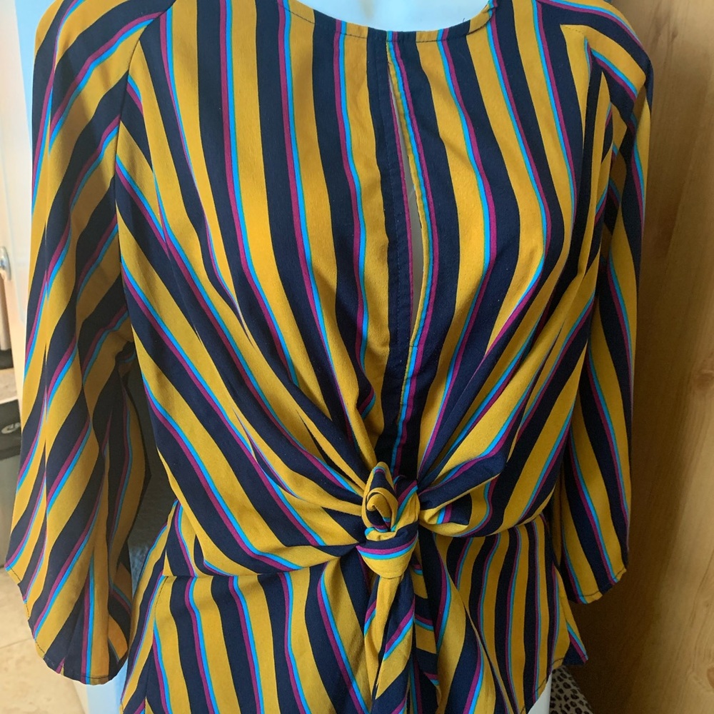 Brand DO + BE, Size M